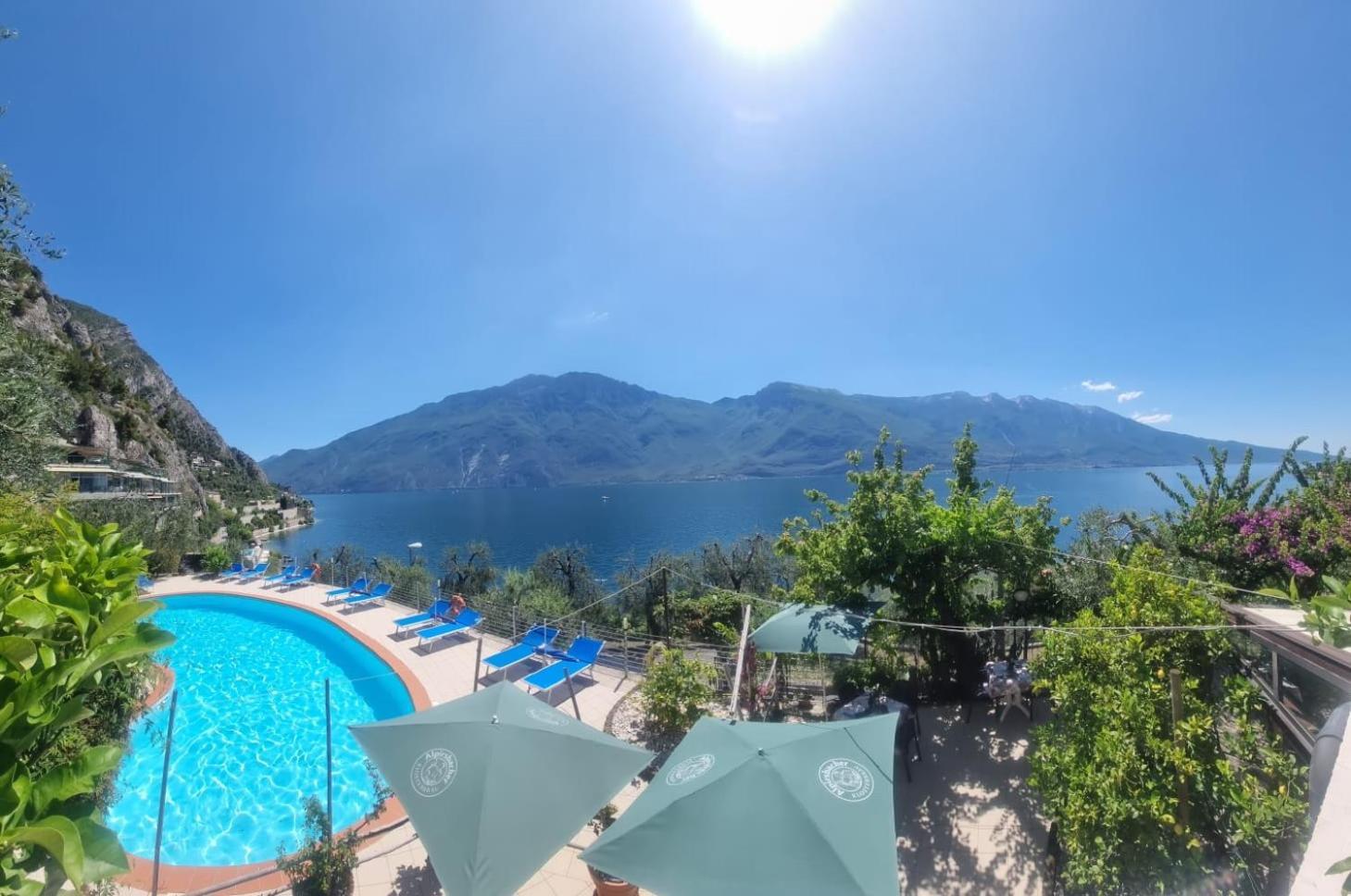 Hotel Augusta Garni Limone sul Garda Exterior photo